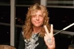 Steven Adler вновь присоединяется к Guns N'Roses на концерте