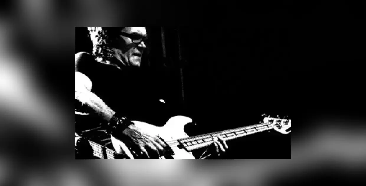 Glenn Hughes anuncia su retiro de las actuaciones en vivo