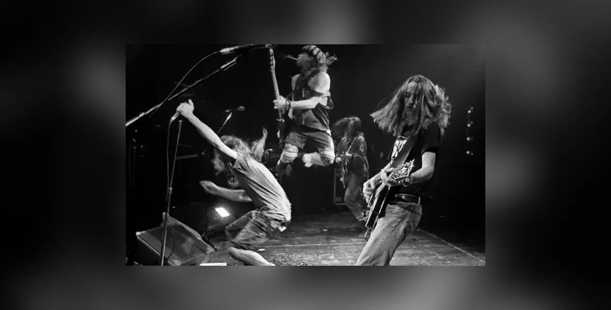 Pearl Jam Plays Surprise Ohana Festival Set With Abe Laboriel Jr.